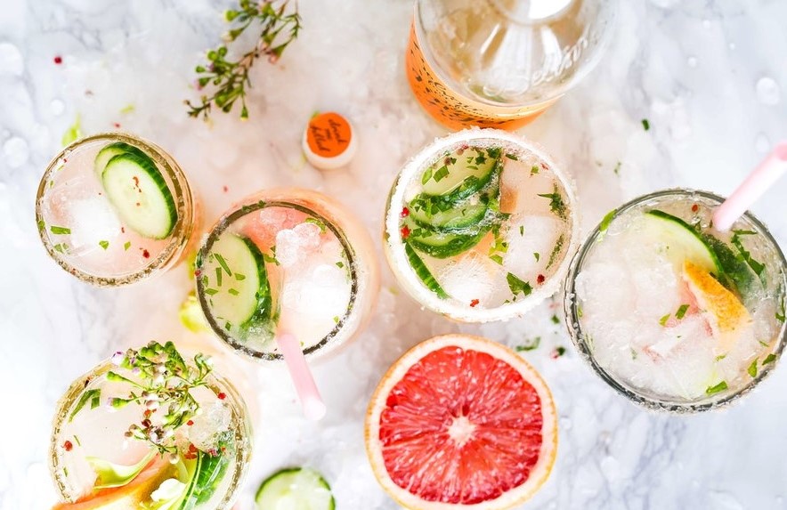 10 Seasonal Cocktails For Your Spring/Summer Wedding