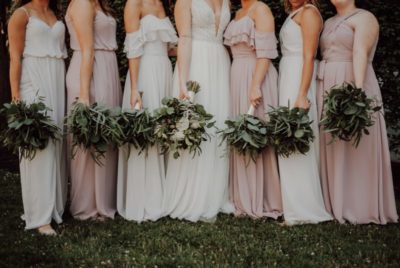 A Guide To Being The Perfect Bridesmaid Image